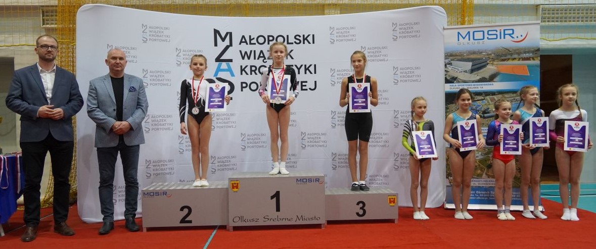 Dekoracja kategorii juniora młodszego podczas Pucharu Polski
